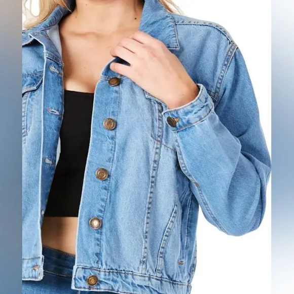 NWT Light Blue Jean Jacket Button Down Adjustable Back - Picture 4 of 12